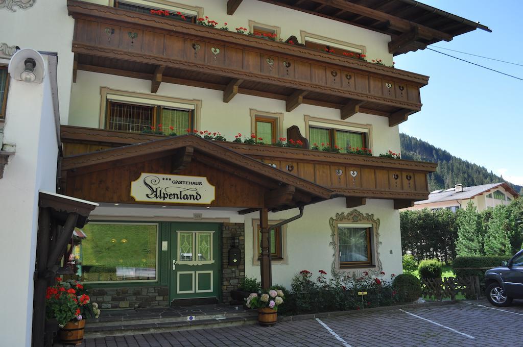 Gaestehaus Alpenland 턱스 외부 사진